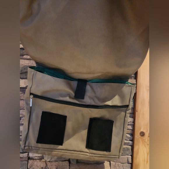 Brazilian Flag Messenger Bag - Picture 2 of 10